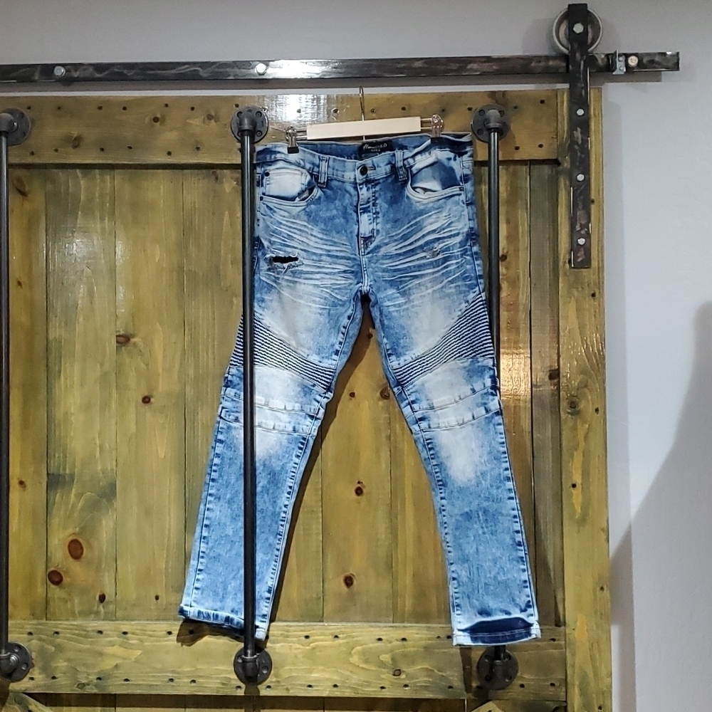 MENS MARC ECKO RUGGED DISTRESSED BLUE DENIM JEANS SIZE 34X30 RIPPED